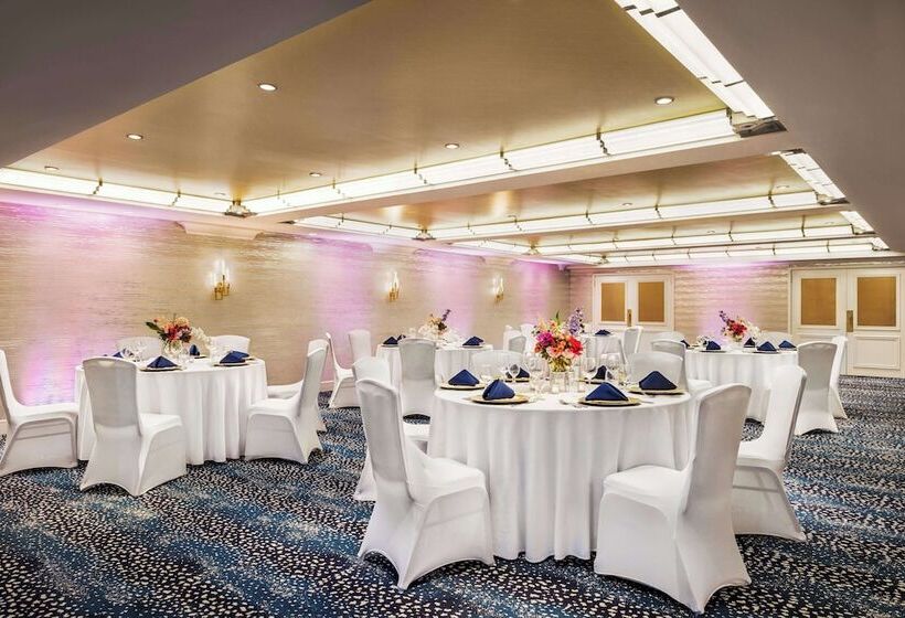 فندق Inn At Great Neck