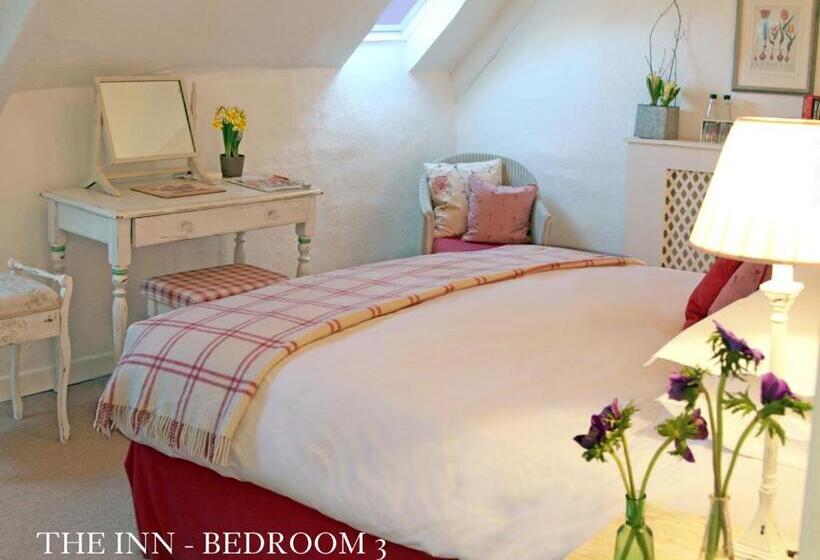 酒店 Kings Head Inn