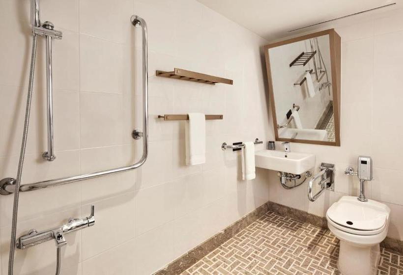 בית מלון כפרי Le Meridien Seoul