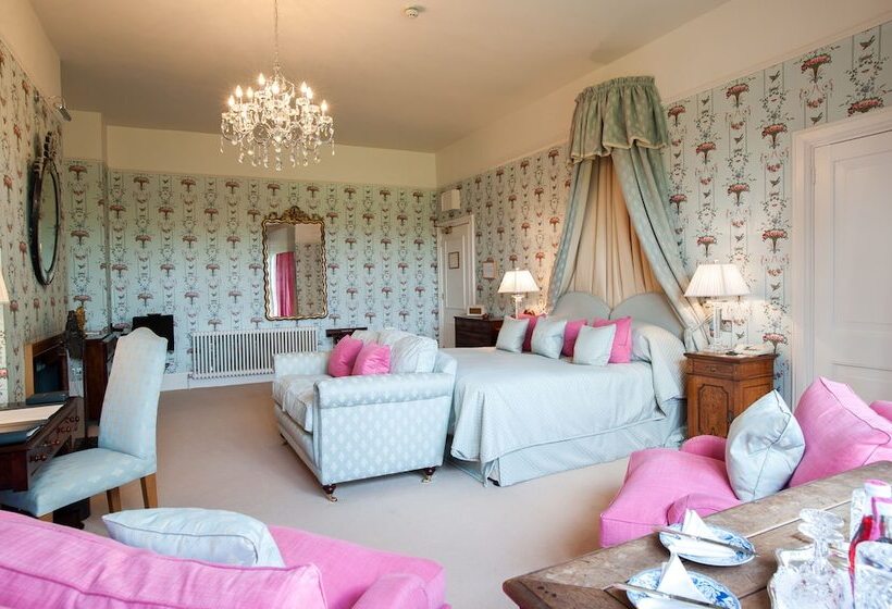 ホテル Llangoed Hall