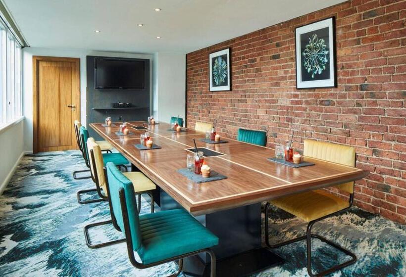 호텔 Manchester Marriott Victoria & Albert