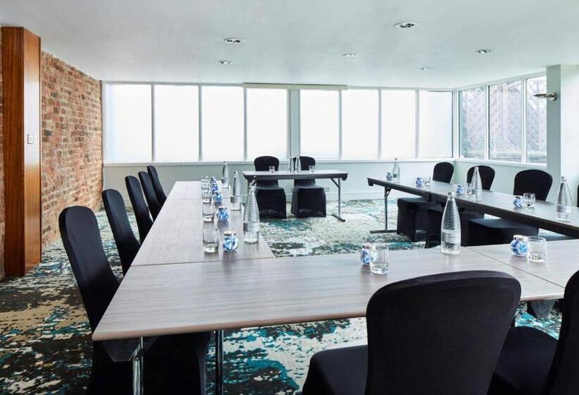 호텔 Manchester Marriott Victoria & Albert