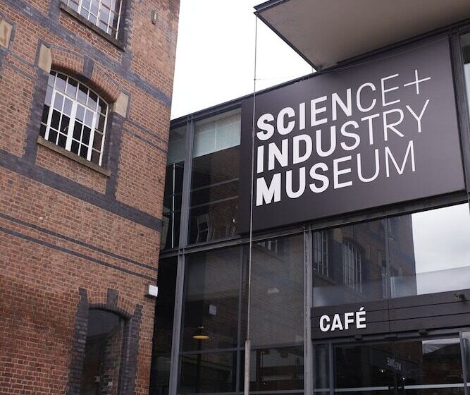 호텔 Manchester Marriott Victoria & Albert