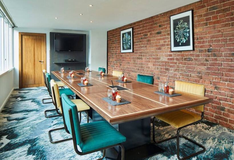 호텔 Manchester Marriott Victoria & Albert