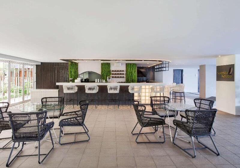 ホテル Mercure Jakarta Batavia