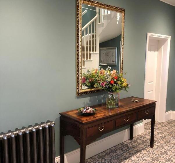 ホテル Moortown Lodge B&b