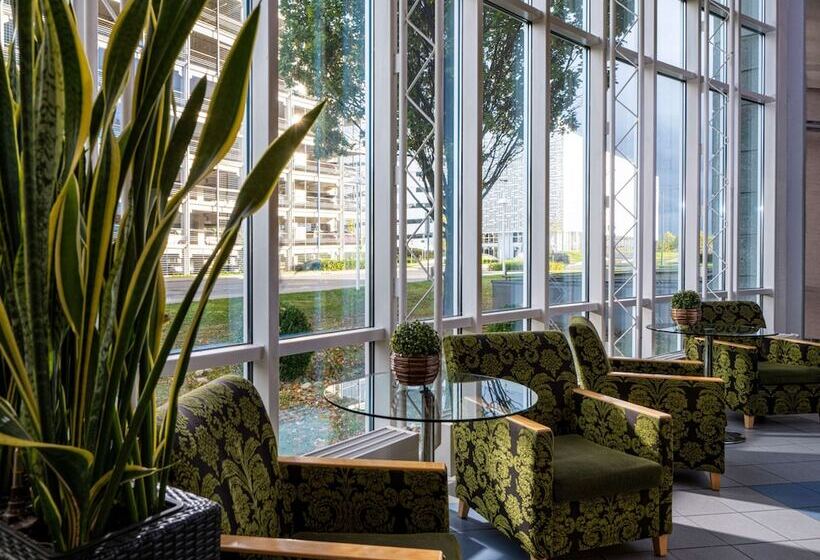 Mövenpick Hotel Nürnberg Airport