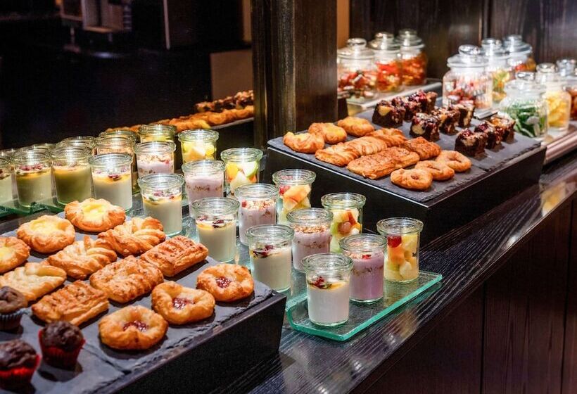 Mövenpick Hotel Nürnberg Airport