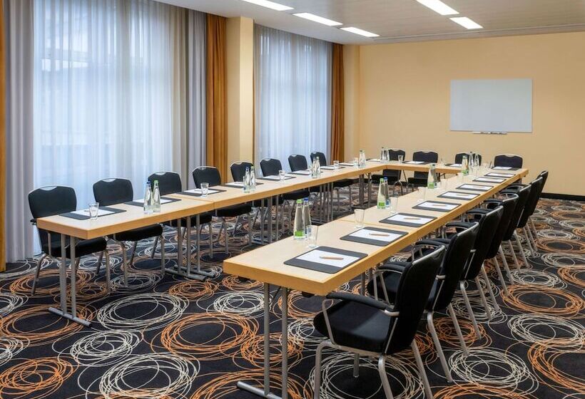 Mövenpick Hotel Nürnberg Airport