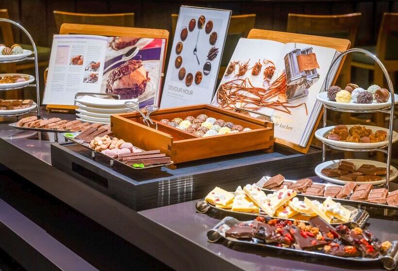 Mövenpick Hotel Nürnberg Airport