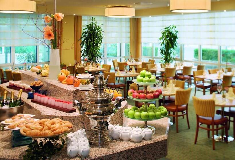 Mövenpick Hotel Nürnberg Airport