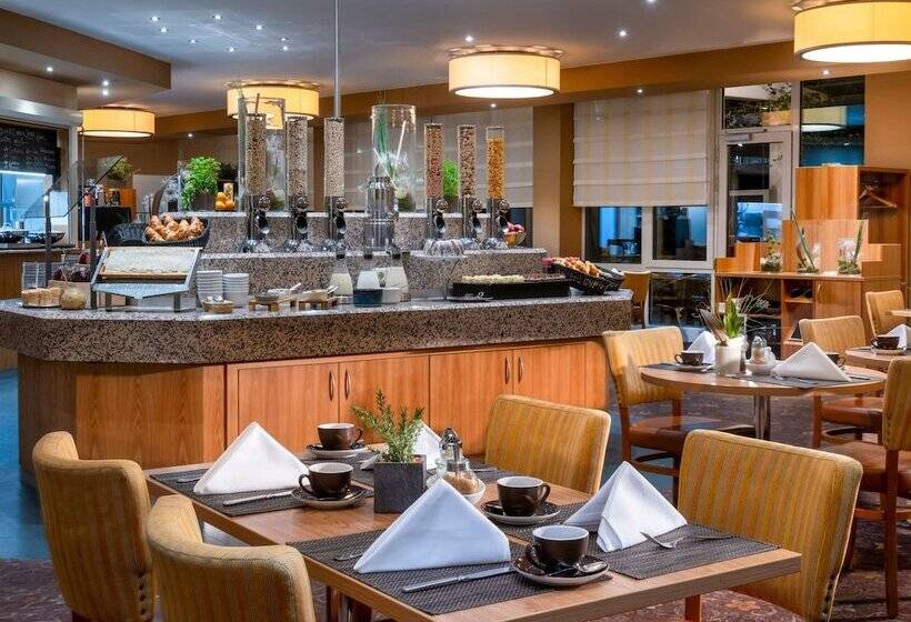 Mövenpick Hotel Nürnberg Airport