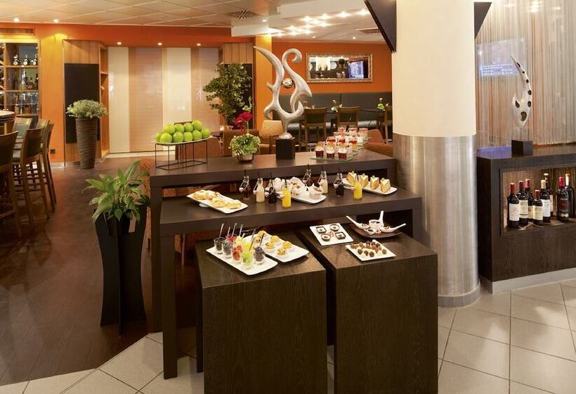 Mövenpick Hotel Nürnberg Airport