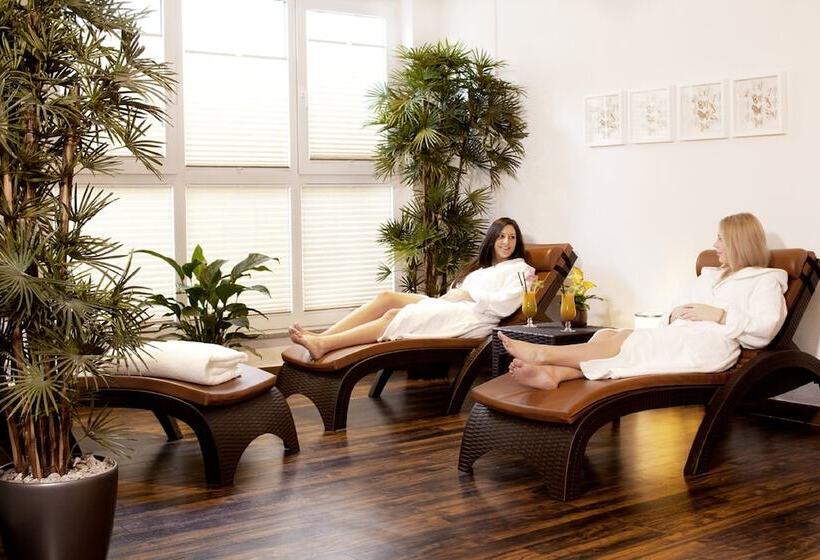 Mövenpick Hotel Nürnberg Airport