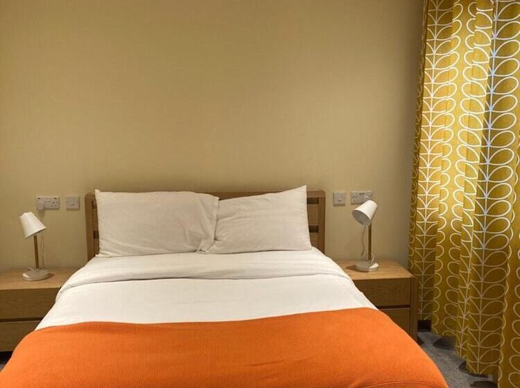 Отель Newell Bistro And Rooms