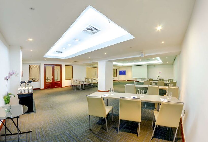 ホテル NH Cali Royal