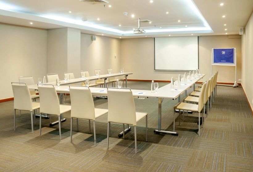 ホテル NH Cali Royal