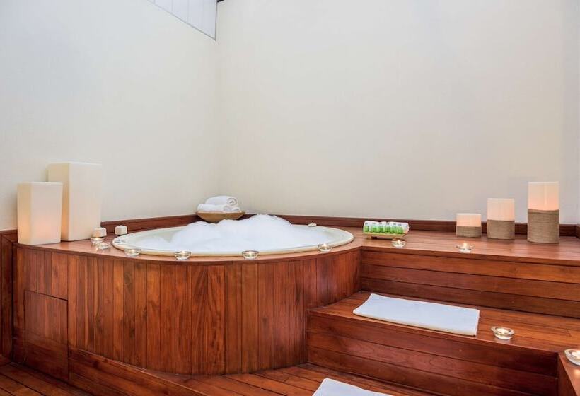 ホテル NH Cali Royal