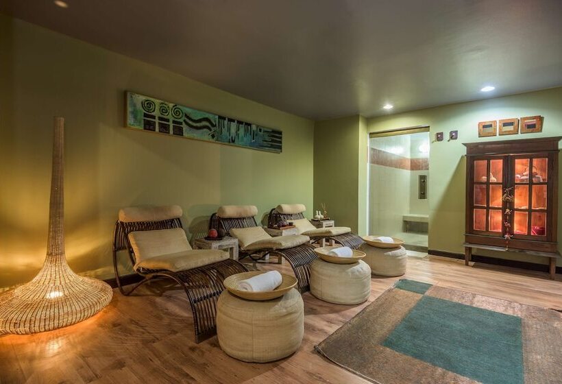 هتل NH Cali Royal