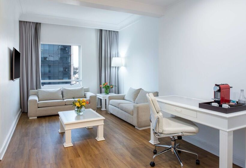 酒店 NH Collection Plaza Santiago