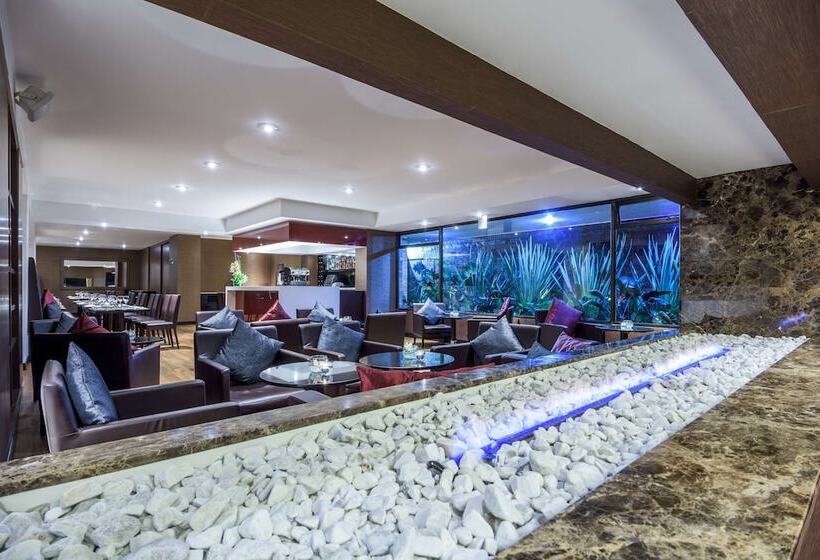 בית מלון כפרי NH Collection Bogota Andino Royal