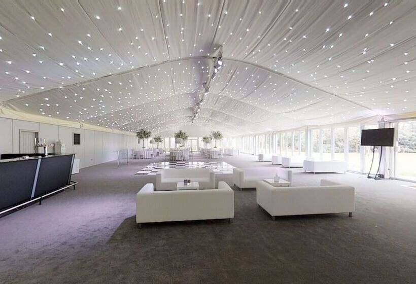 فندق Nunsmere Hall