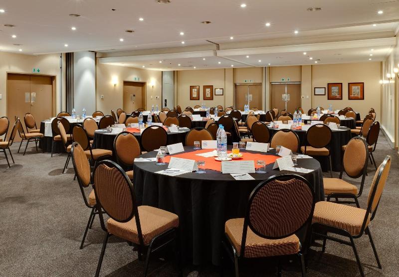 Protea Hotel By Marriott Karridene Beach