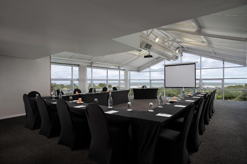Protea Hotel By Marriott Karridene Beach