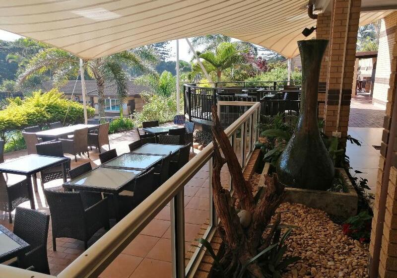 Protea Hotel By Marriott Karridene Beach