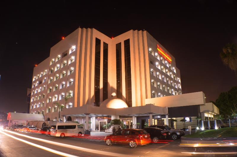 Pueblo Amigo Hotel Plaza Y Casino