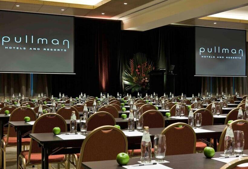 Pullman Reef Hotel Casino