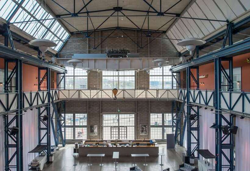 Quality Hotel 11 & Eriksbergshallen