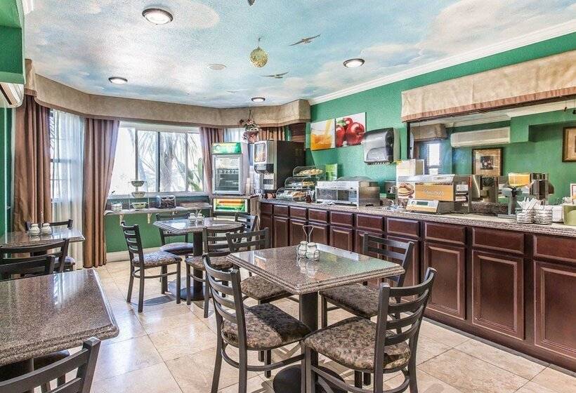 فندق Quality Inn Hemet  San Jacinto