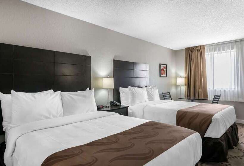 호텔 Quality Inn & Suites Kissimmee By The Lake