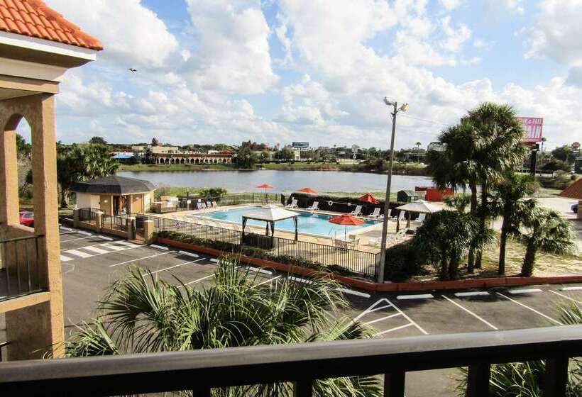 호텔 Quality Inn & Suites Kissimmee By The Lake