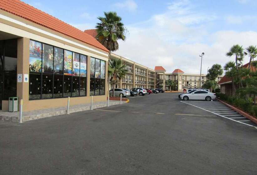 هتل Quality Inn & Suites Kissimmee By The Lake