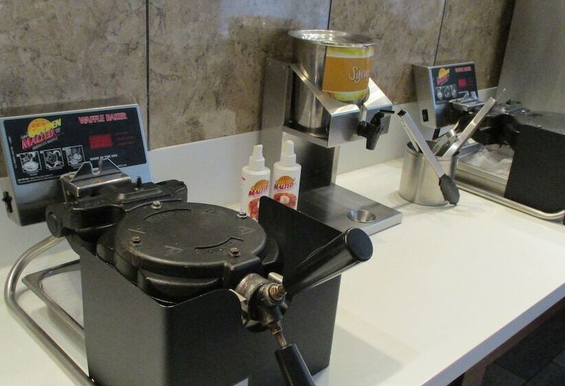 호텔 Quality Inn & Suites Kissimmee By The Lake