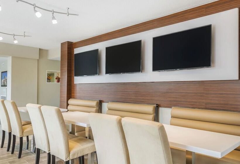 호텔 Quality Inn & Suites Kissimmee By The Lake