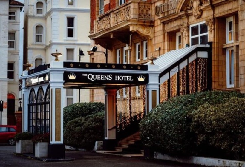 ホテル The Queens