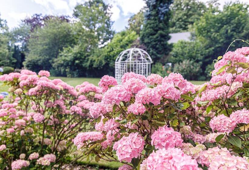 Rowhill Grange Hotel & Utopia Spa