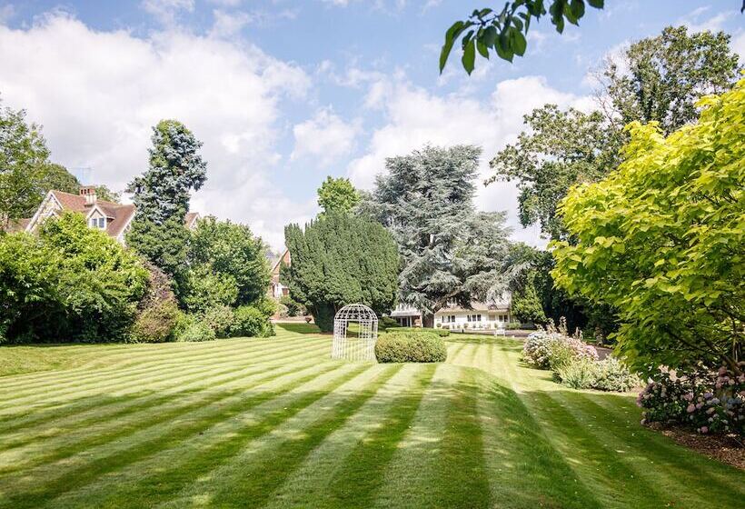 Rowhill Grange Hotel & Utopia Spa