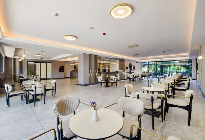 ホテル Movenpick Resort Antalya Tekirova