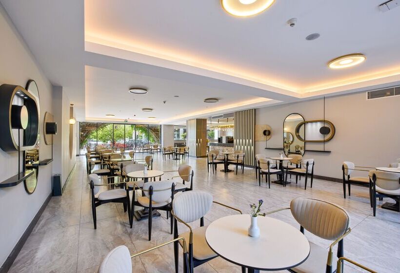 ホテル Movenpick Resort Antalya Tekirova