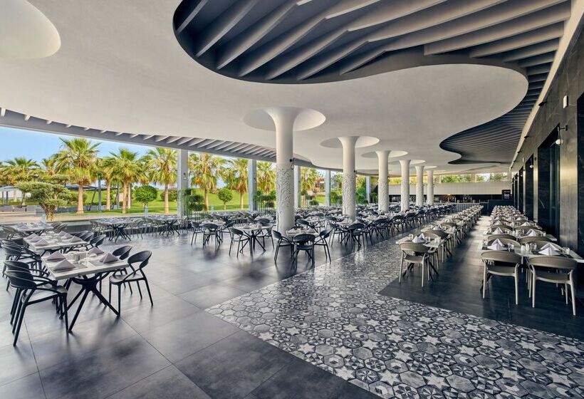 ホテル Movenpick Resort Antalya Tekirova