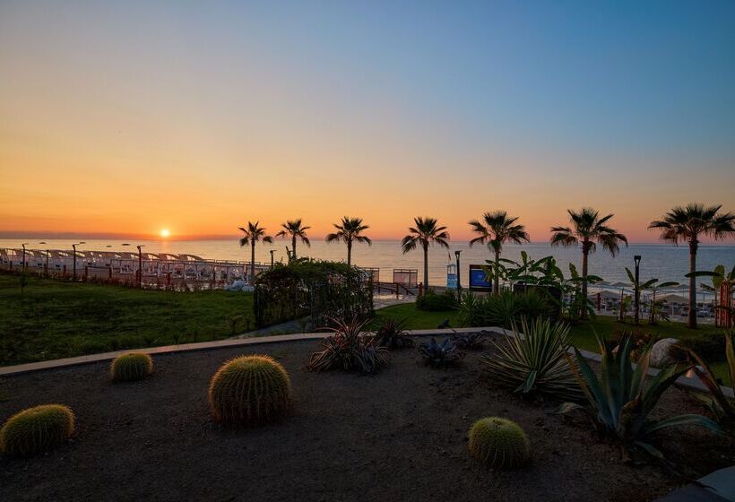 ホテル Movenpick Resort Antalya Tekirova