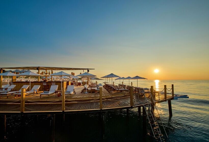 ホテル Movenpick Resort Antalya Tekirova