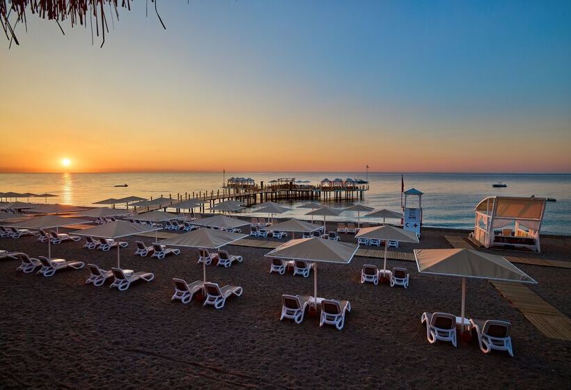 호텔 Movenpick Resort Antalya Tekirova