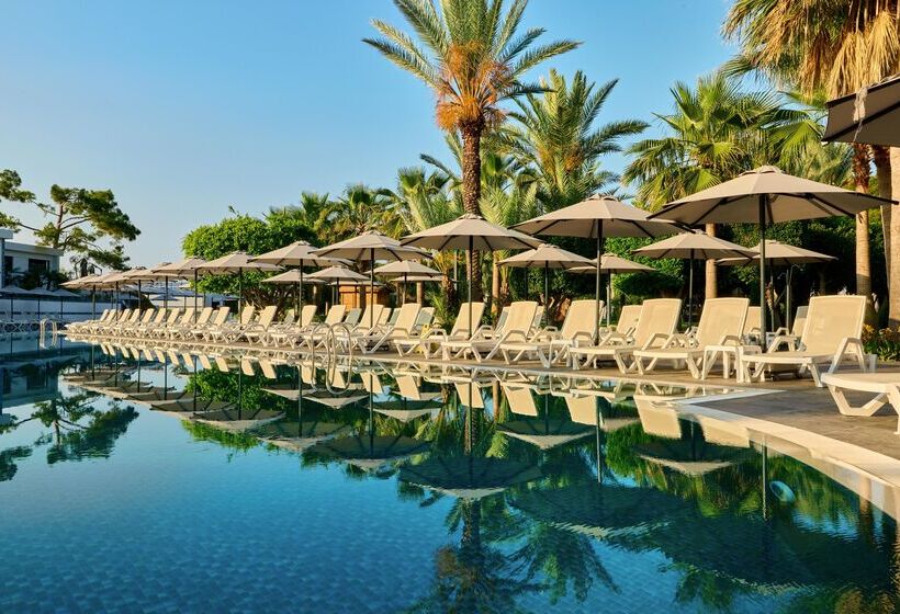 ホテル Movenpick Resort Antalya Tekirova