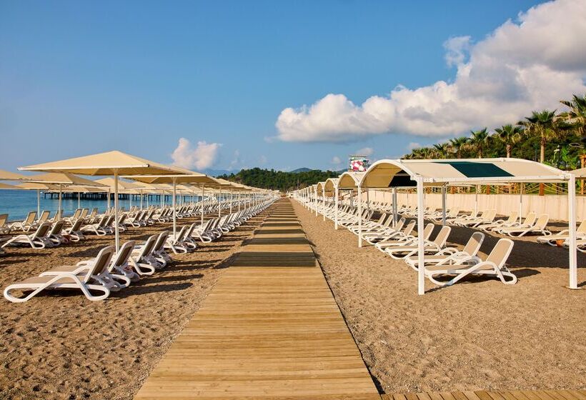 ホテル Movenpick Resort Antalya Tekirova