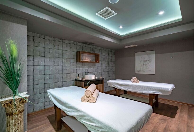 호텔 Movenpick Resort Antalya Tekirova